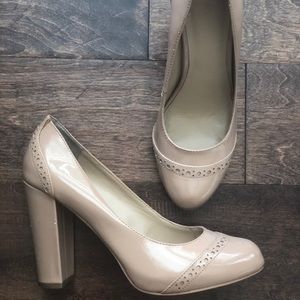 BCBG Generation Tan block high heels size 8.5